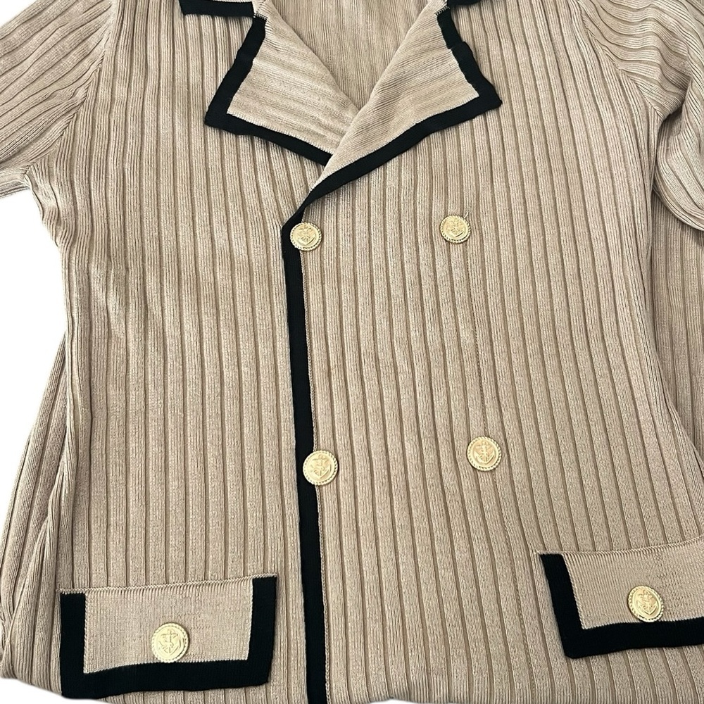 The Veronica Knit Dress with contrast - Picture 3 of 6